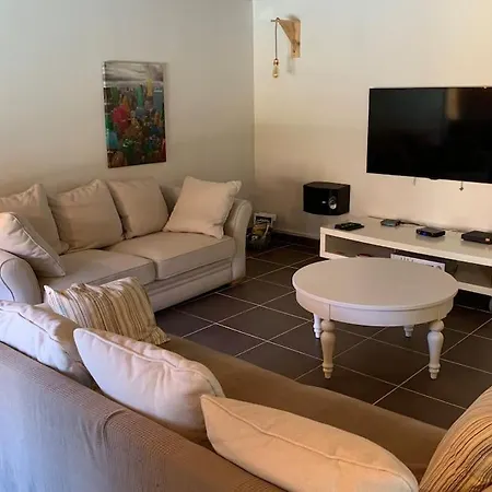 Maison Avec Piscine Blanquefort-sur-Briolance