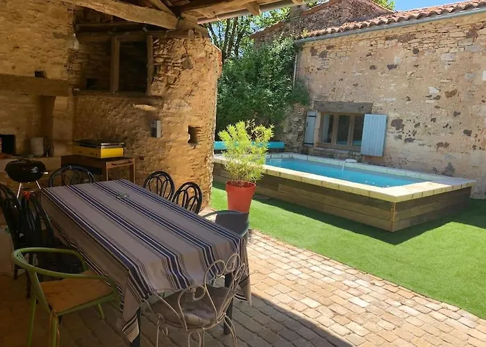 Maison Avec Piscine Casa de Férias *